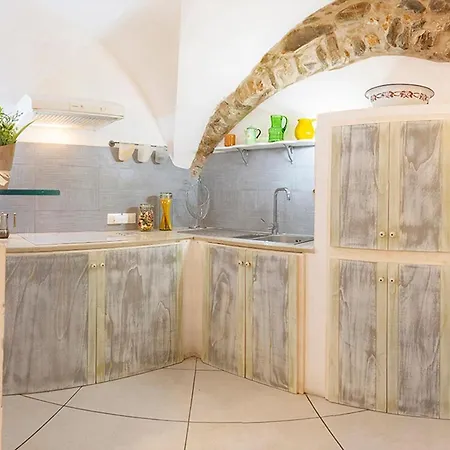 Frantoio 公寓 里瓦利古雷